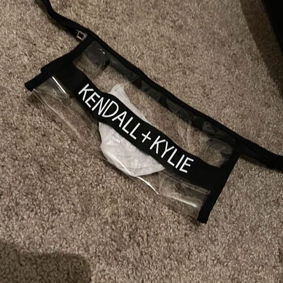 Kendall + Kylie Zip Top Makeup Bag Clear Cosmetic Travel Kardashian Jenner New - Picture 2 of 9